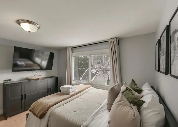 5 Mi To Pnc Park: Game Day Getaway! Holiday home *